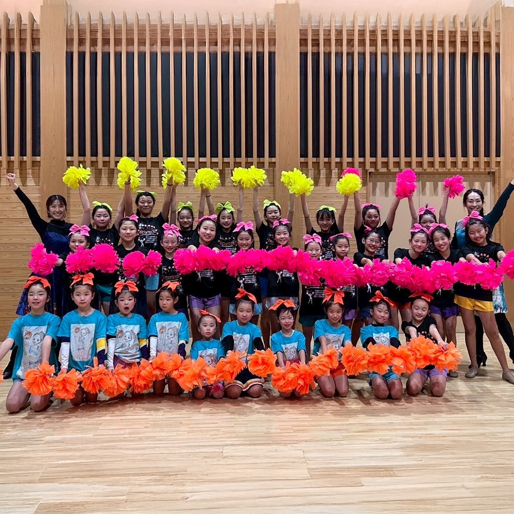 CheerDanceTeam Shinyes